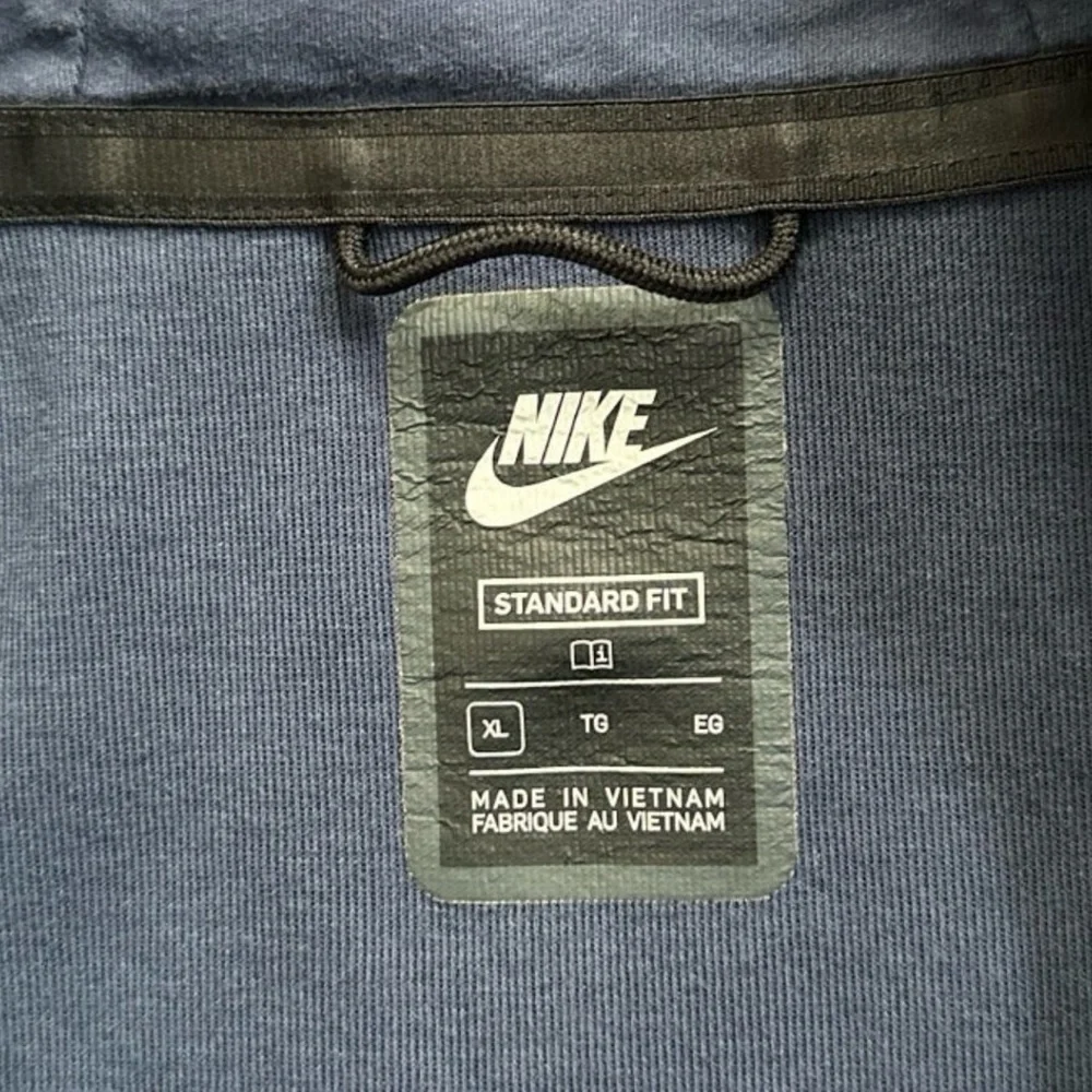 nike tech - Picture 6 of 9